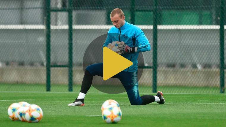 Jasper Cillessen en un entrenamiento del FC Barcelona