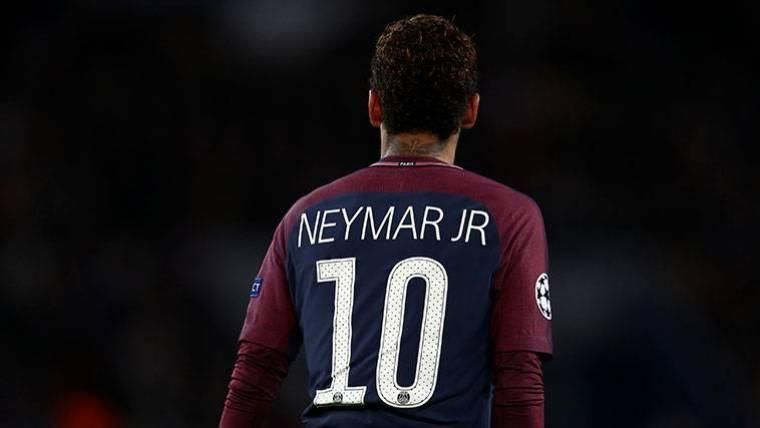 In France desvelan the intentions of future of Neymar
