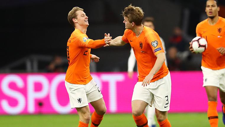 De Jong y De Ligt en un partido con la selección holandesa