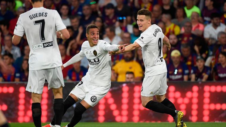 Rodrigo Moreno celebrates a goal with Valencia
