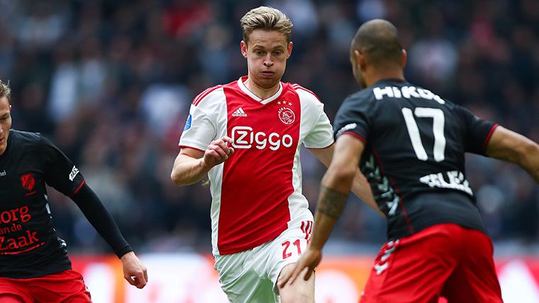 De Jong en un partido con el Ajax este año