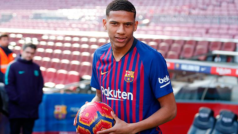 Jean-Clair Todibo, during his presentation with the FC Barcelona
