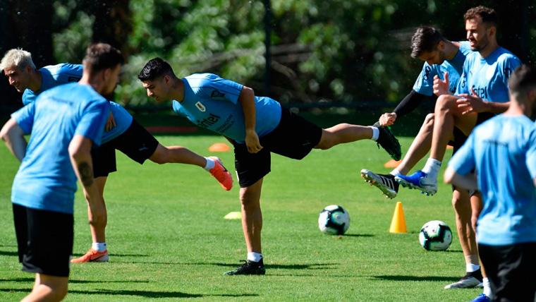 Luis Suárez en un entrenamiento de la selección de Uruguay