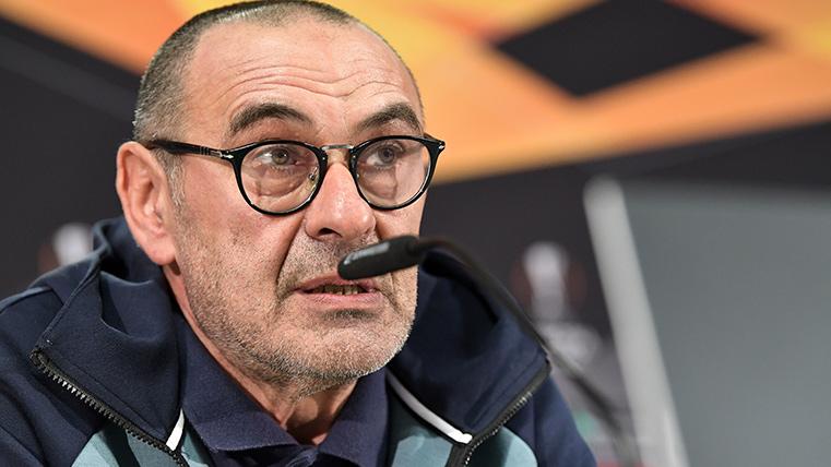 Maurizio Sarri, during a press conference in an image of archive