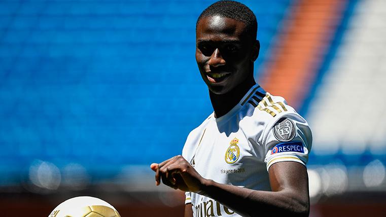 Mendy In his presentation with the Madrid