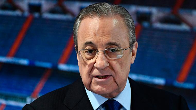 Florentino Pérez, during an act like president of the Real Madrid
