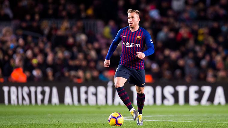 Arthur Melo, during a party with the FC Barcelona this last course