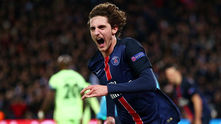 Adrien Rabiot, celebrating a marked goal with the PSG