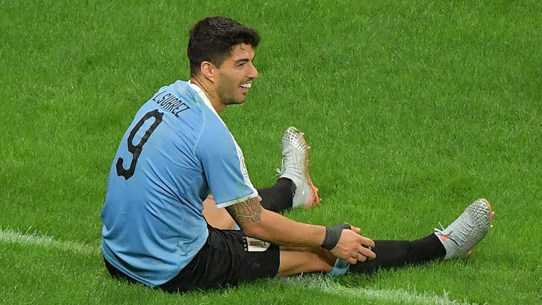 Luis Suárez regrets  in the floor
