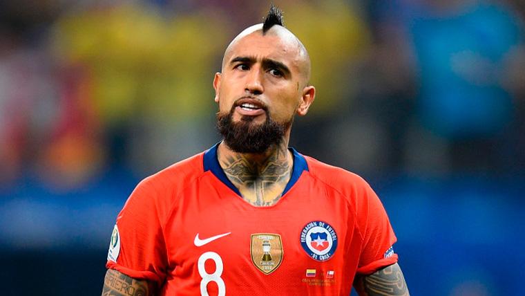 Arturo Vidal en un partido de la selección de Chile