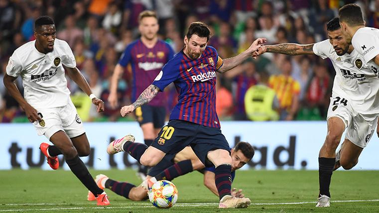Leo Messi, durante un partido contra el Valencia en LaLiga Santander
