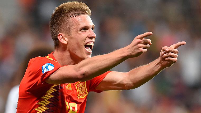 Dani Olmo celebra un gol con España en el Europeo