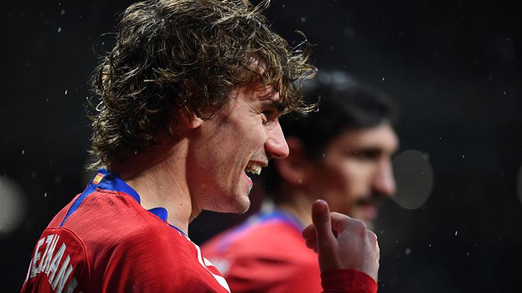 Griezmann Celebrates a goal with the Athletic of Madrid