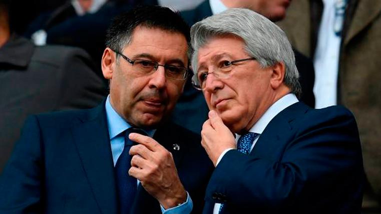 Bartomeu, beside Cerezo, president of the Athletic