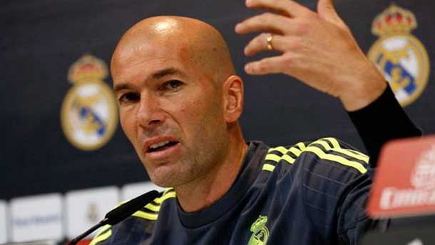 El entrenador del real madrid zinedine zidane dejó su diplomacia en casa y criticó al delantero del fc barcelona neymar júnior