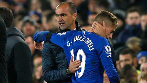 The extreme of the everton gerard deulofeu advises to the fc barcelona fichar to john stones