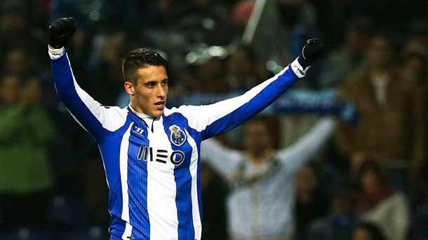 The Italian group could pay him to the fc barcelona eleven million euros in this January by cristian tello, at present yielded in the port wine
