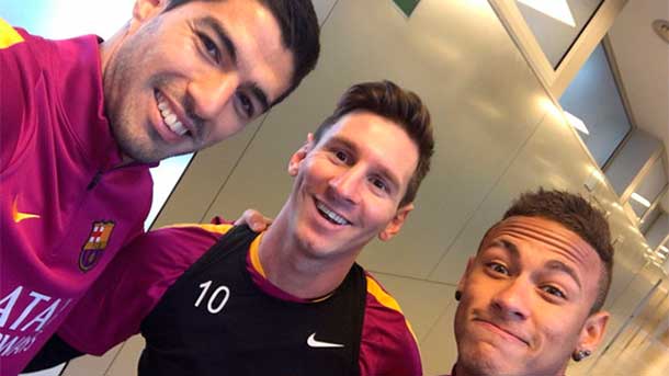 The Uruguayan forward wished them the best to his two mates in the fc barcelona read messi and neymar júnior of face to the balloon of gold 2015