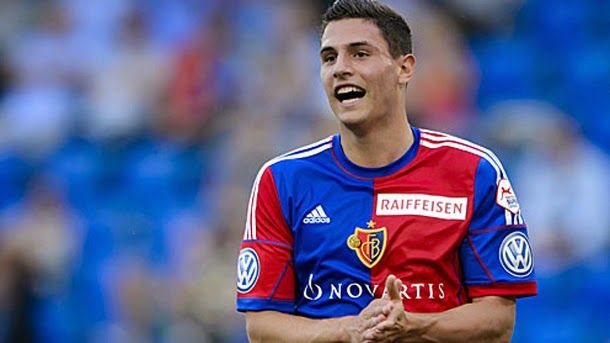 Fabian schär, another central in the orbit of the fc barcelona