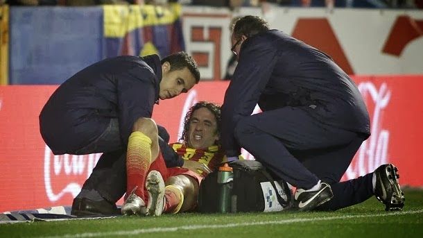 Puyol Was substituted by a hit in the left leg