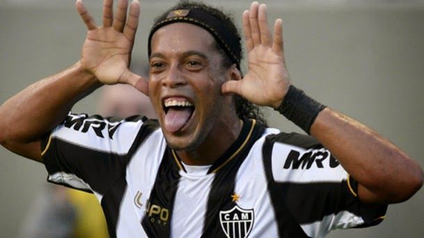 Ronaldinho destrona a neymar como 'rey' de américa