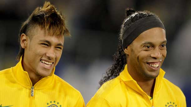 The mythical Brazilian player thinks that neymar already is his "heir"
