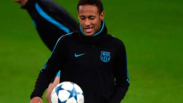 neymar-If-go in-smart-23-world-wide-clubs-japon-37111.jpg