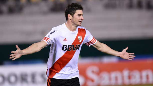 The Argentinian forward of river plate asks to messi that leave them win the world-wide of clubs