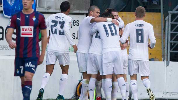 The whites won to the eibar but without football neither hardly occasions