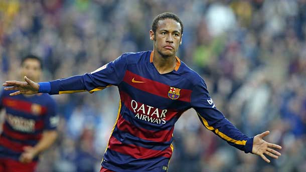 Neymar Follows his idyll with the goal and in front of the real society