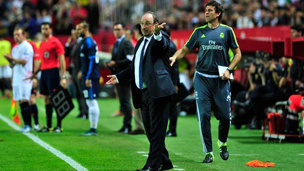 The trainer of the castilla zinedine zidane would be the substitute of rafael benítez in case of total cataclysm
