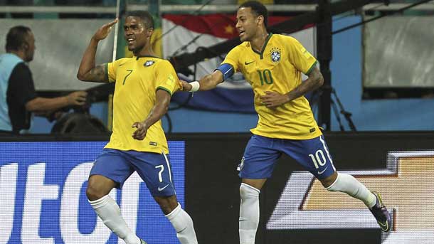 The "canarinha" of neymar jr won to perú with soltura (3 0)