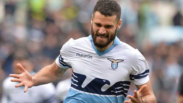 The experienced attacker Italian of the lazio would be in the diary of the barça