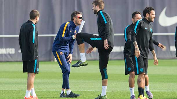 The fc barcelona will remain  without eleven important players until three days before the classical