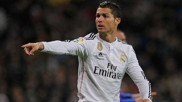 The psg could tackle the signing of Christian ronaldo in summer of 2016
