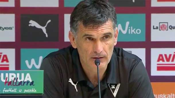 The trainer of the eibar trusts the possibility that the eibar achieve to carry some point of the camp nou