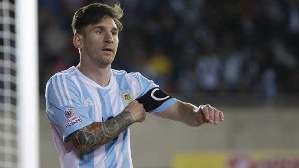 El astro argentino del fc barcelona continúa recuperándose de la lesión