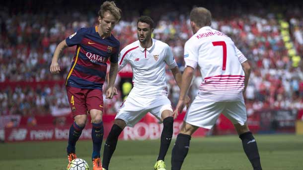 The Croatian midfield player of the fc barcelona analysed the defeat in the sánchez pizjuán