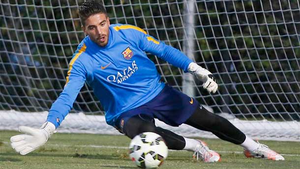 To the fc barcelona  him lesiona until the second acting goalkeeper