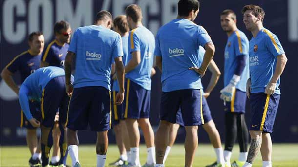 El técnico asturiano del fc barcelona busca la reacción de sus futbolistas