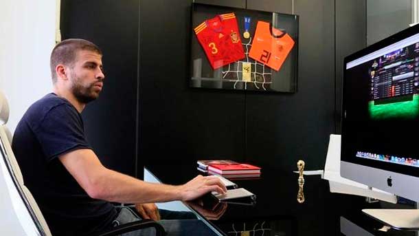 El central del fc barcelona gerard piqué es ahora empresario gracias al pc fútbol