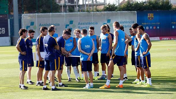 The fc barcelona begins to notice the tiredness in his legs