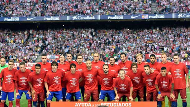 Finalmente fc barcelona y atlético de madrid llevaron una camiseta de ayuda a los refugiados sirios