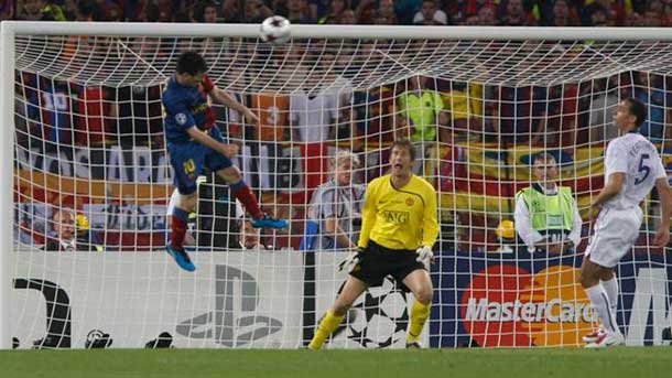 Leo messi hizo en roma y ante el manchester united su gol favorito