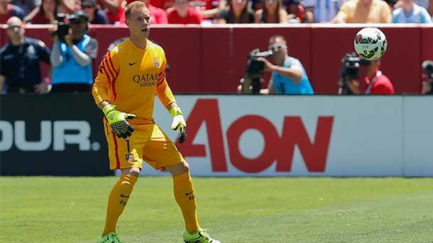 The goalkeeper of the fc barcelona ter stegen debuted with the barça in league and made history