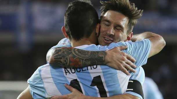 The mate of selection of messi respects to the leader of Argentinian