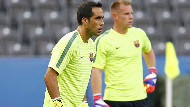 It could have change of role between bravo and ter stegen in the fc barcelona