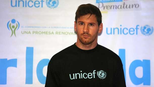 El astro argentino donó medio millón de euros a unicef