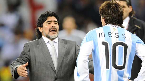 Maradona ha sorprendido sumándose a los que critican a leo messi