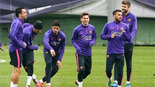 The fc barcelona has trained  this Friday with the participation of messi